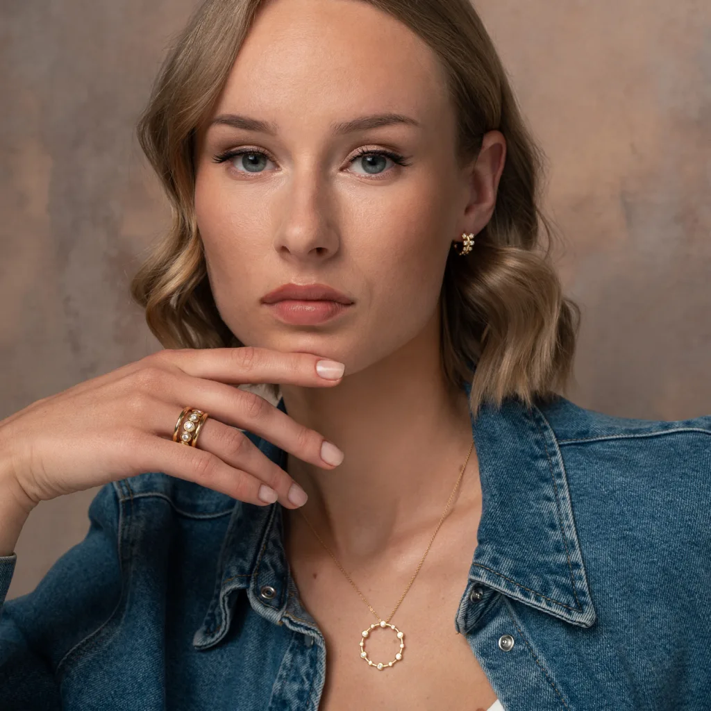 AUSKARAI LUMA SU DEIMANTAIS