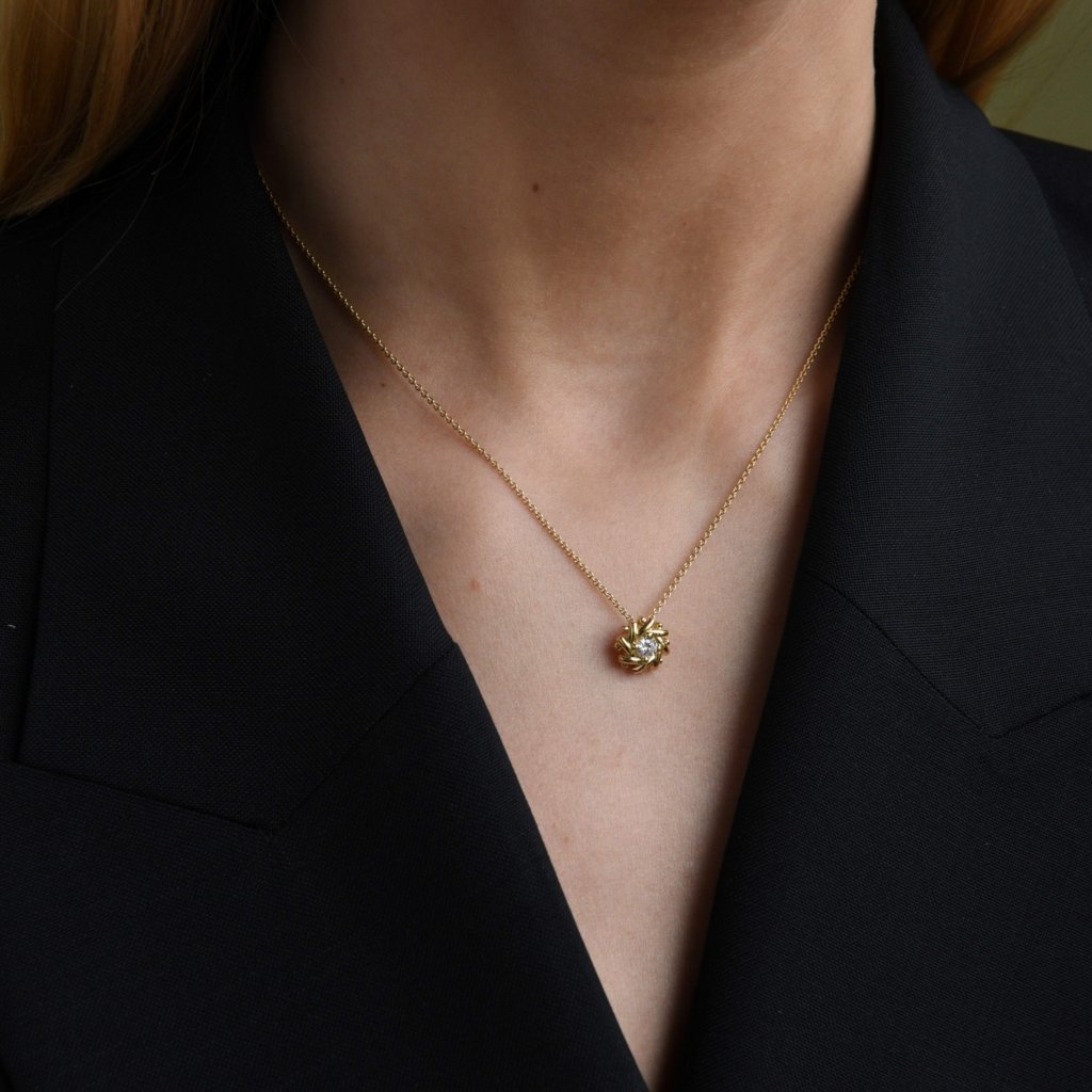 HELIA PENDANT WITH DIAMOND