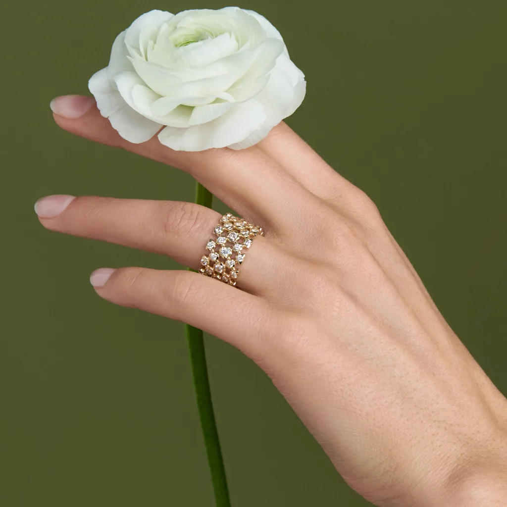 ŽIEDAS ARISTOS SU ŠAMPANINIAIS DEIMANTAIS