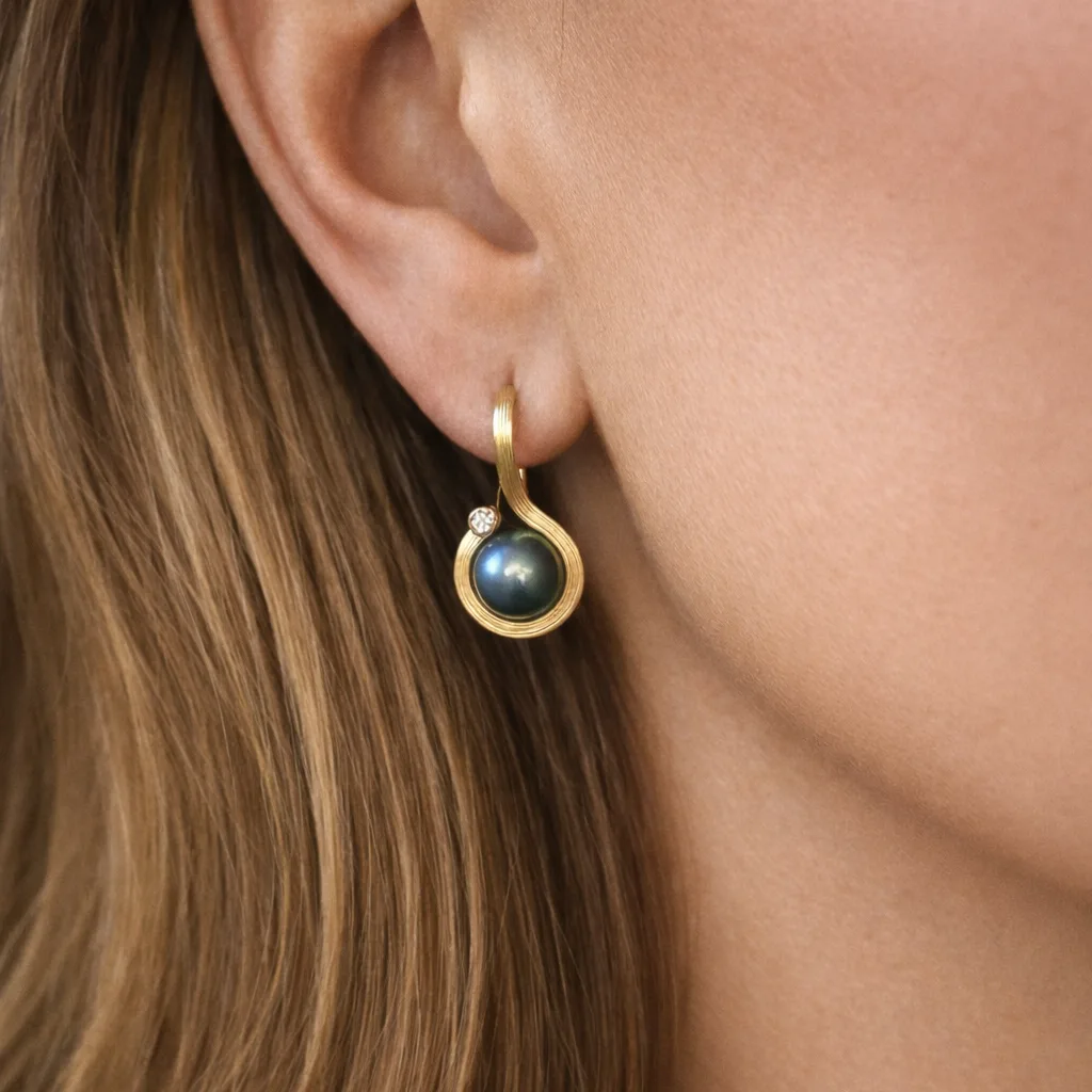 NOA AUSKARAI SU PERLAIS IR DEIMANTAIS