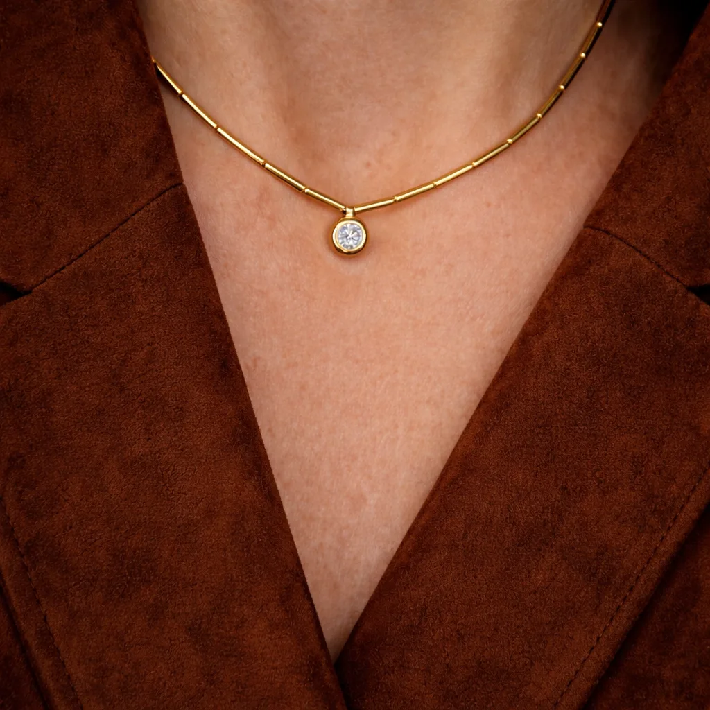 NECKLACE WITH DIAMOND