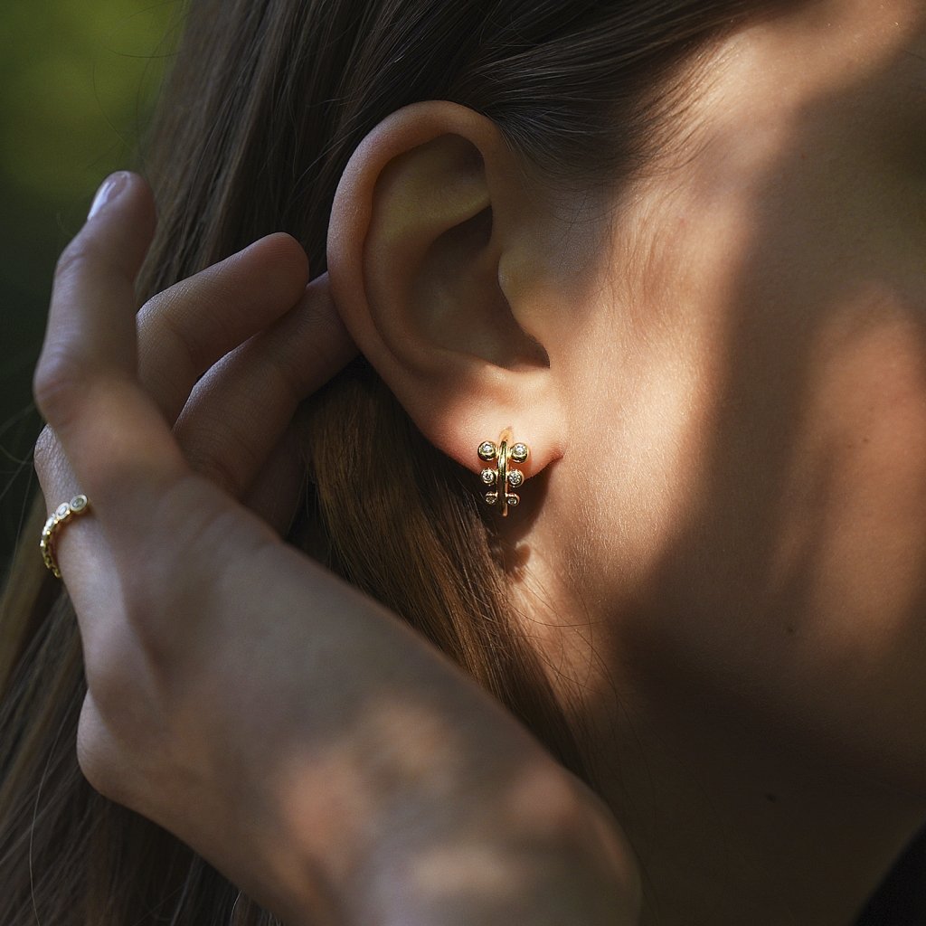 LUMA earrings with diamonds