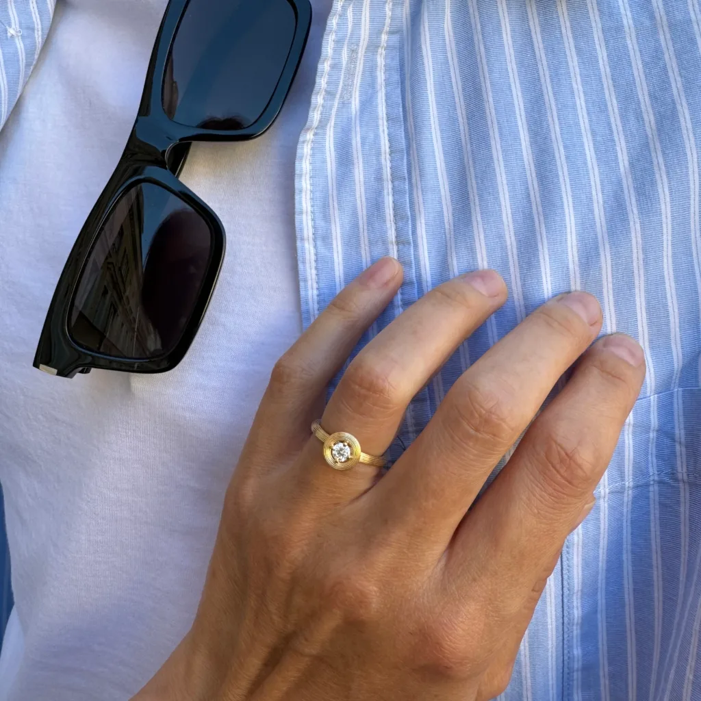 ŽIEDAS NOA SU DEIMANTU