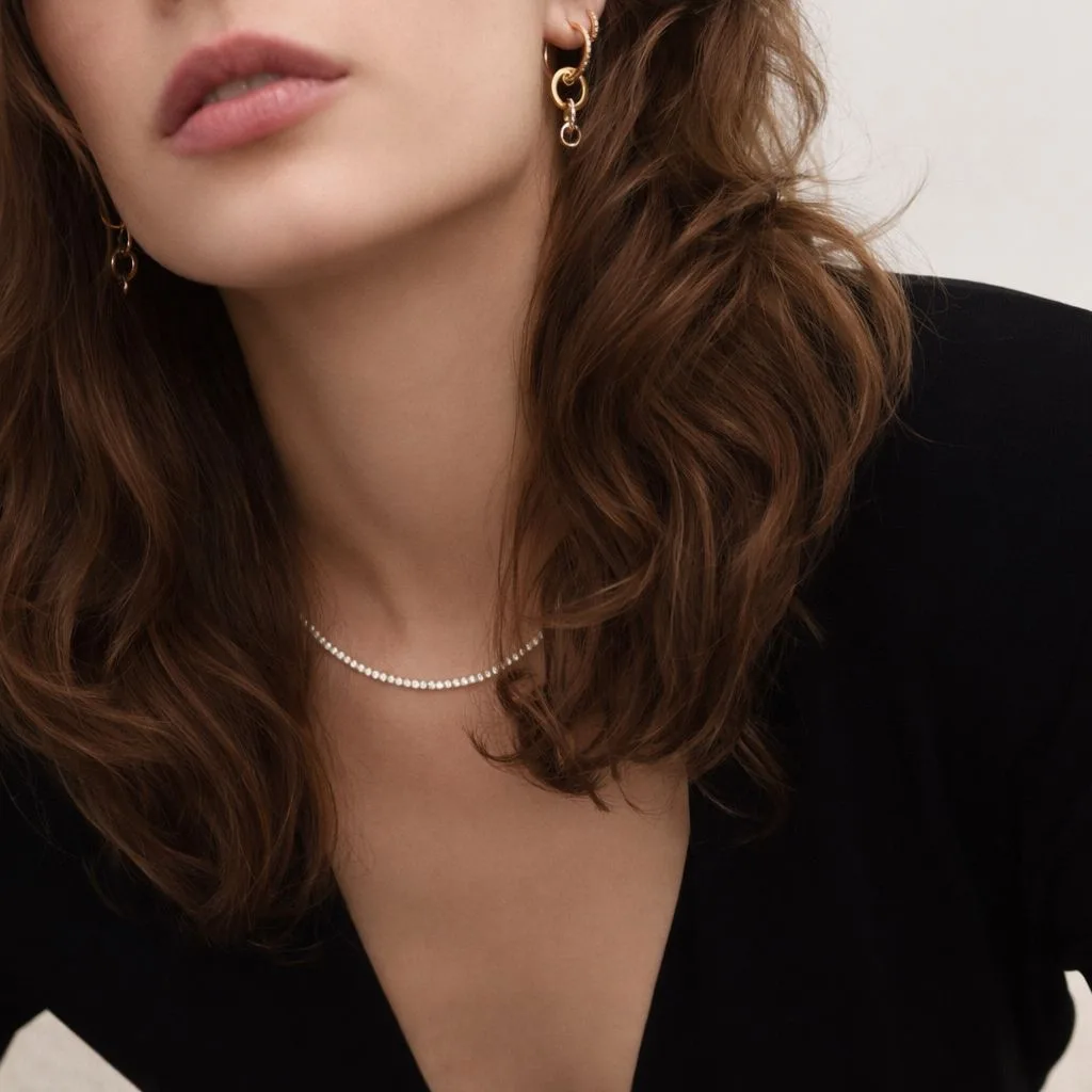 KABUČIAI AUSKARAMS SU DEIMANTAIS