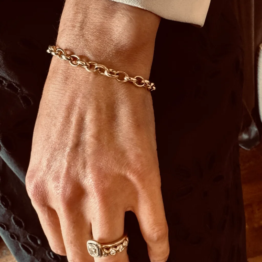GOLD BRACELET