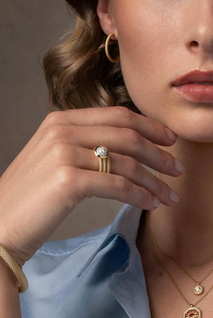 NEVER ENDING STORY HOOP EARRINGS